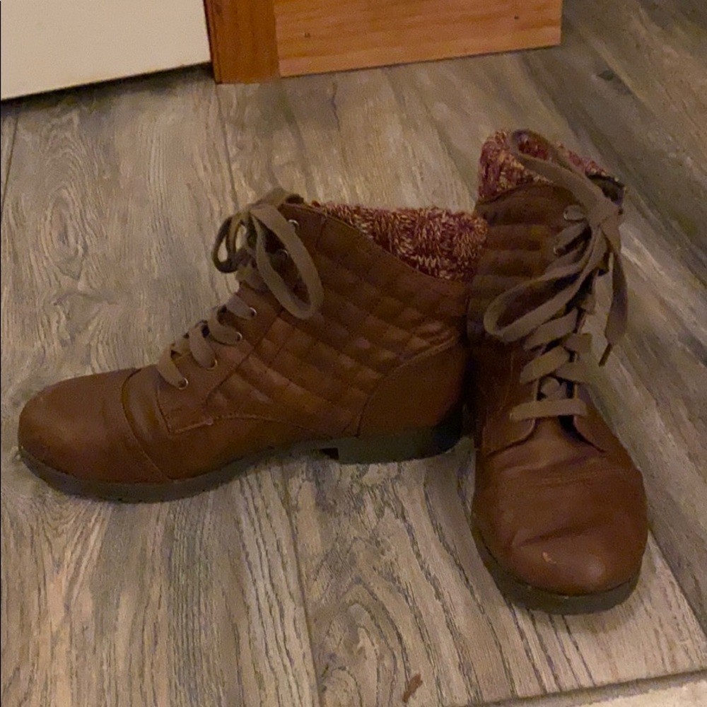 Gently used Qupid brown combat boots